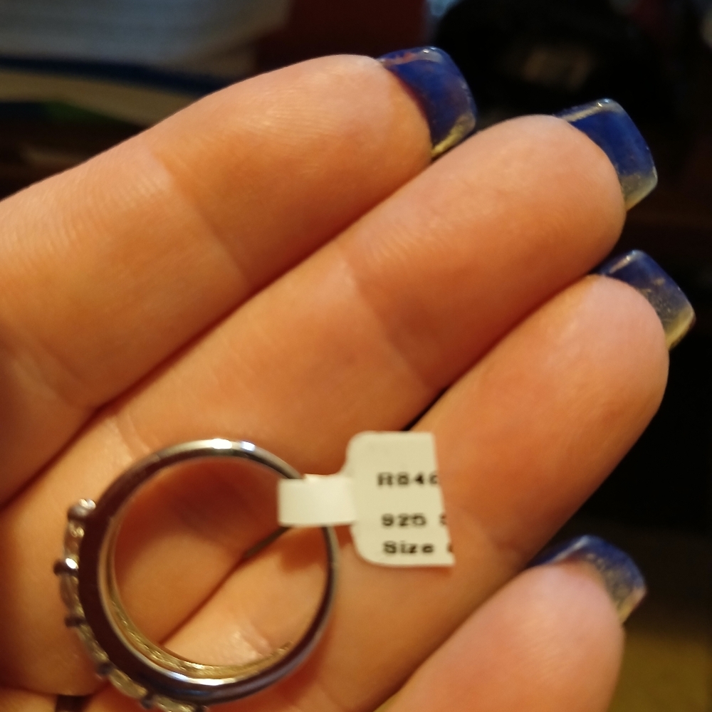 SS BLUE TOPAZ RING SIZE 6 - Picture 4 of 4